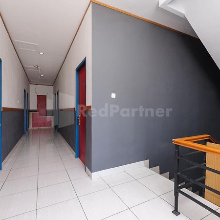 Ian Hotel Jaksa Mitra Reddoorz Τζακάρτα Εξωτερικό φωτογραφία
