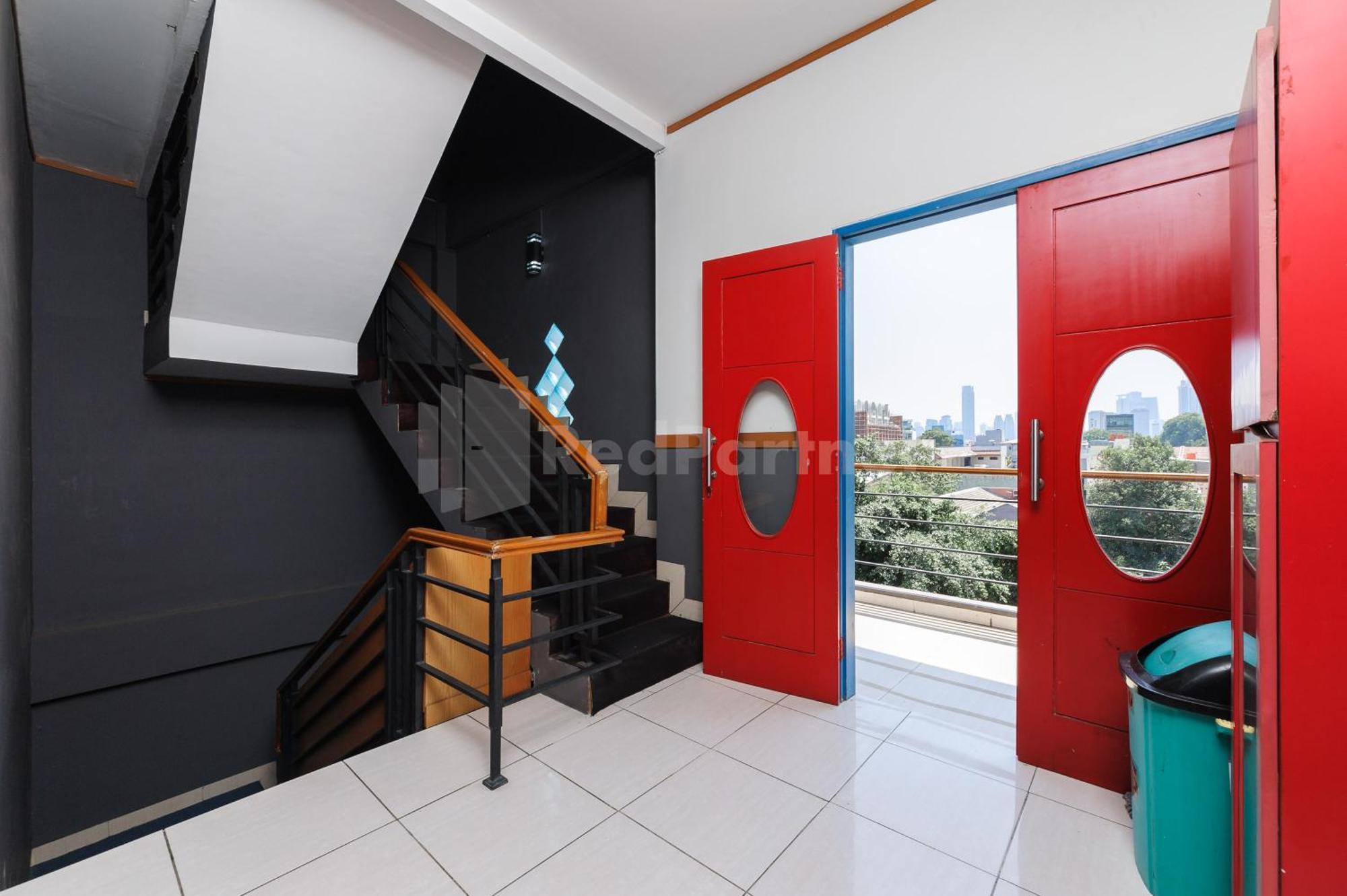Ian Hotel Jaksa Mitra Reddoorz Τζακάρτα Εξωτερικό φωτογραφία