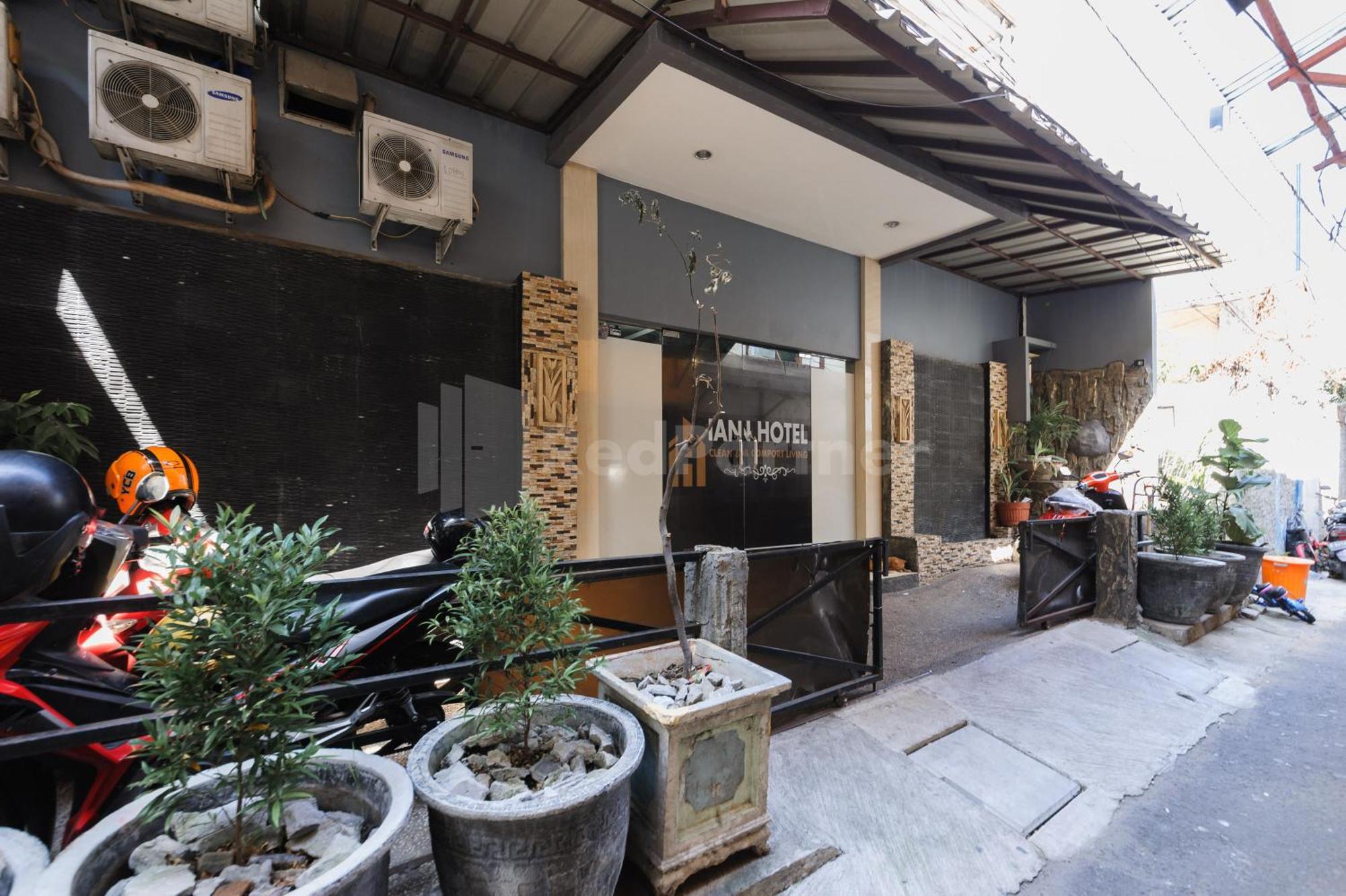 Ian Hotel Jaksa Mitra Reddoorz Τζακάρτα Εξωτερικό φωτογραφία